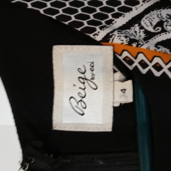 Beige by eci Midi Shift Dress - Picture 7 of 7